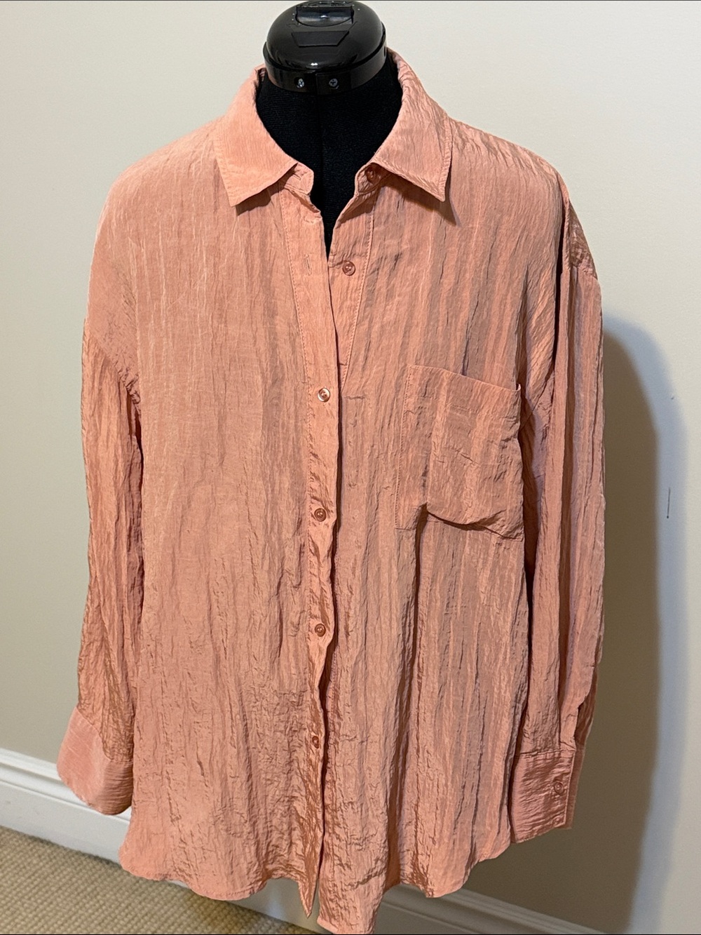 HOUSE OF HARLOW 1960 Satin Crinkle Button Down Shirt Oversized Top